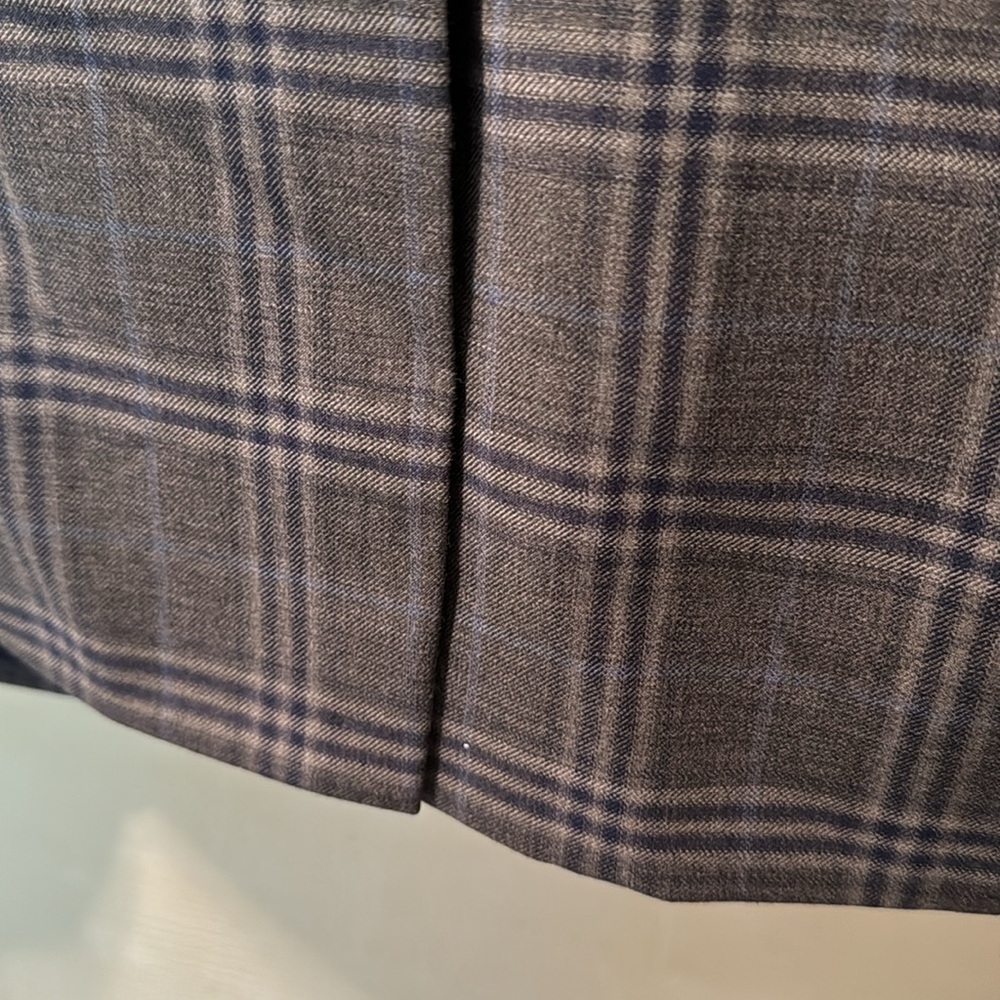 NWOT Mens beautiful sports coat by Jos A Bank. Size 35 short. Brown/blue/tan - Picture 10 of 14